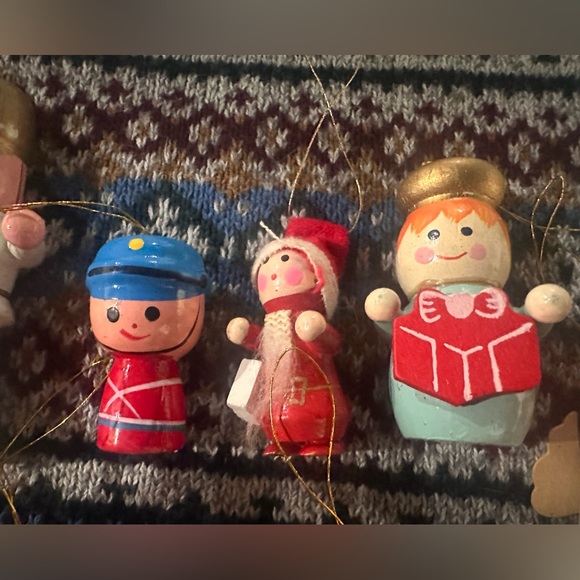 Large lot of Vintage Wooden Christmas ornaments - Picture 5 of 6